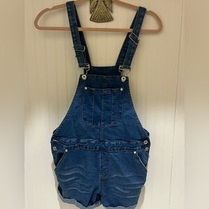 Listicle overall Jean shorts size small